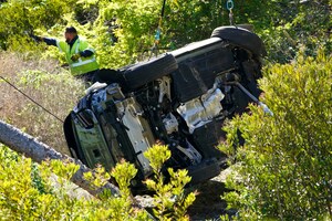 Golf Legend Tiger Woods Severely Injured after Car Accident | In Pics