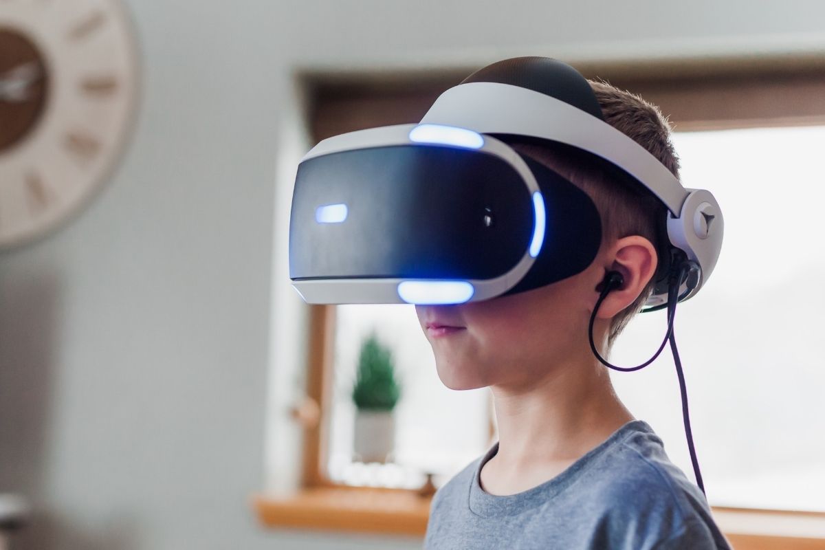 Sony Announces New VR Headset for PS5 With Controller That Borrows Tech from DualSense