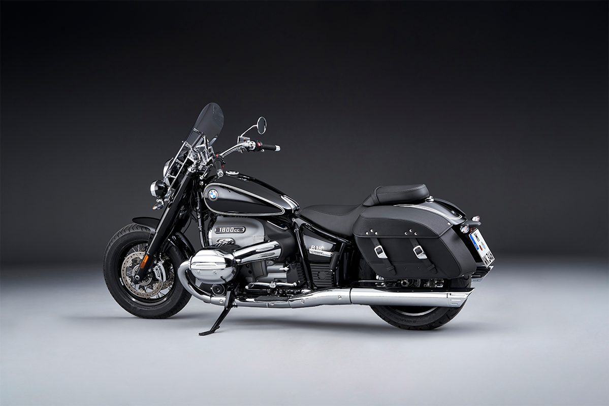 In Pics: BMW R18 Classic Edition Launched in India, See Detailed Image ...
