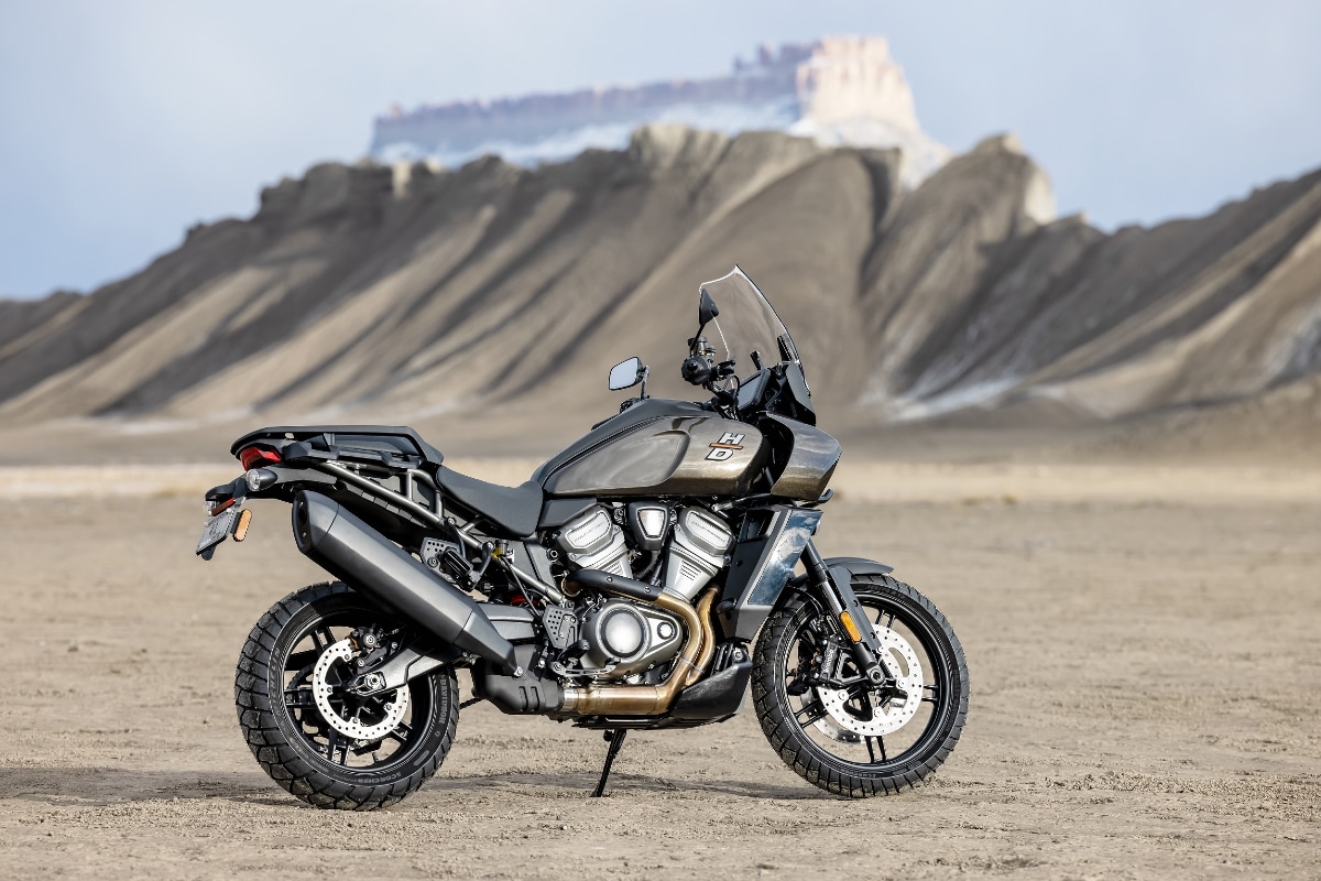 Harley Davidson Pan America 1250 Adventure Motorcycle Debuts In The Us Will Rival Bmw R 1250 Gs In India