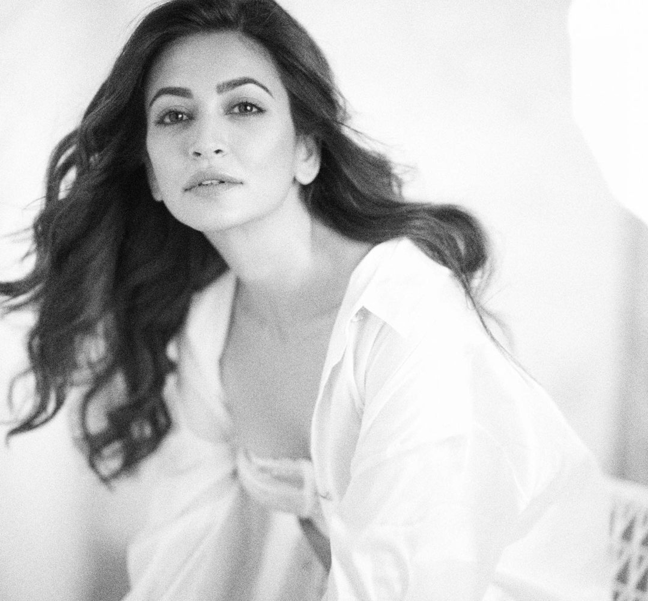Kriti Kharbanda Raises Temperature With Her Steamy Looks Check Out