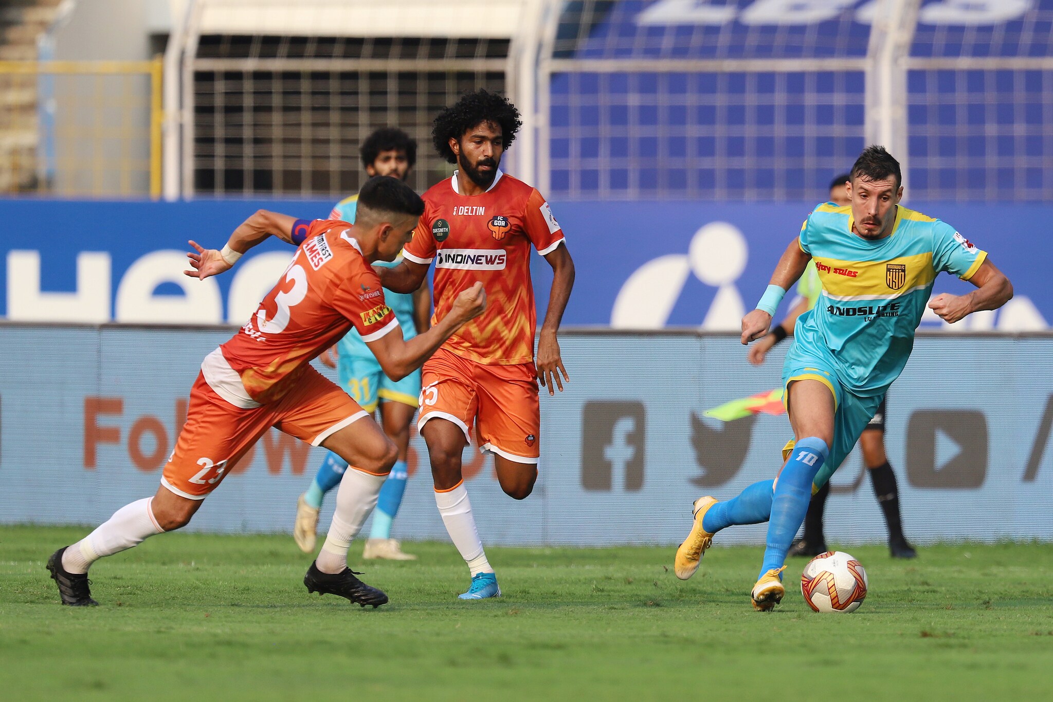 1614520212_fran-sandaza-led-the-line