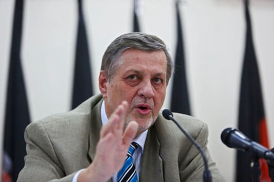 UN Envoy Meets East-based Libya Commander In Push For Unity UN Envoy Meets East-based Libya Commander In Push For Unity