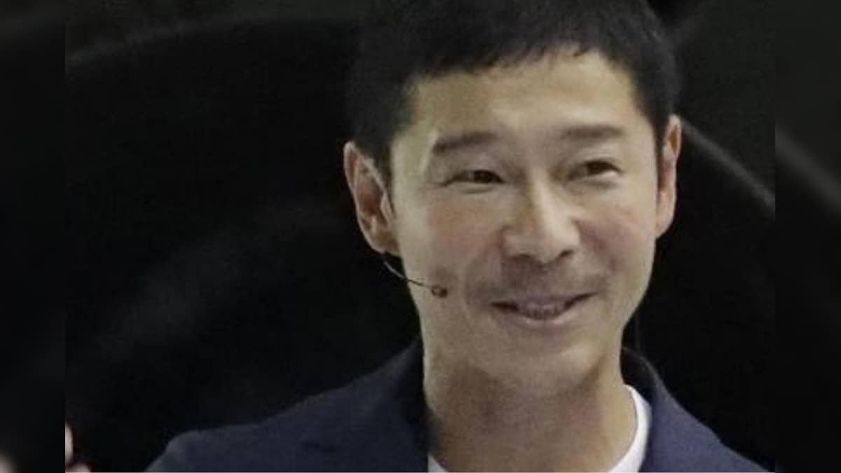 Japanese Billionaire with Free Passes for Trip to Moon Gets over 3 Lakh Applications, Most from India