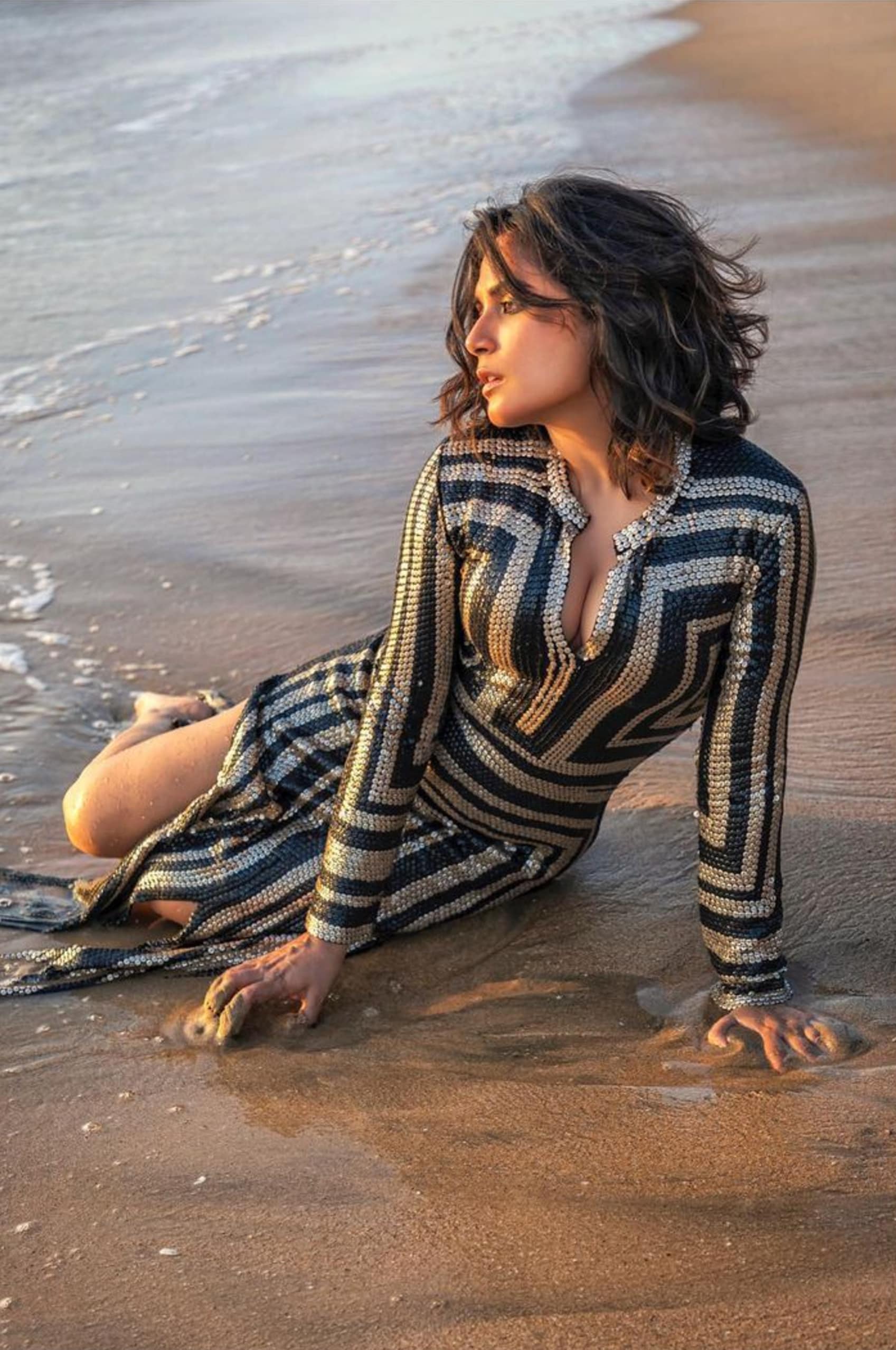 Richa Chadha Is Perfect Mix Of Bold And Beautiful Check Out Diva S Hottest Pics News