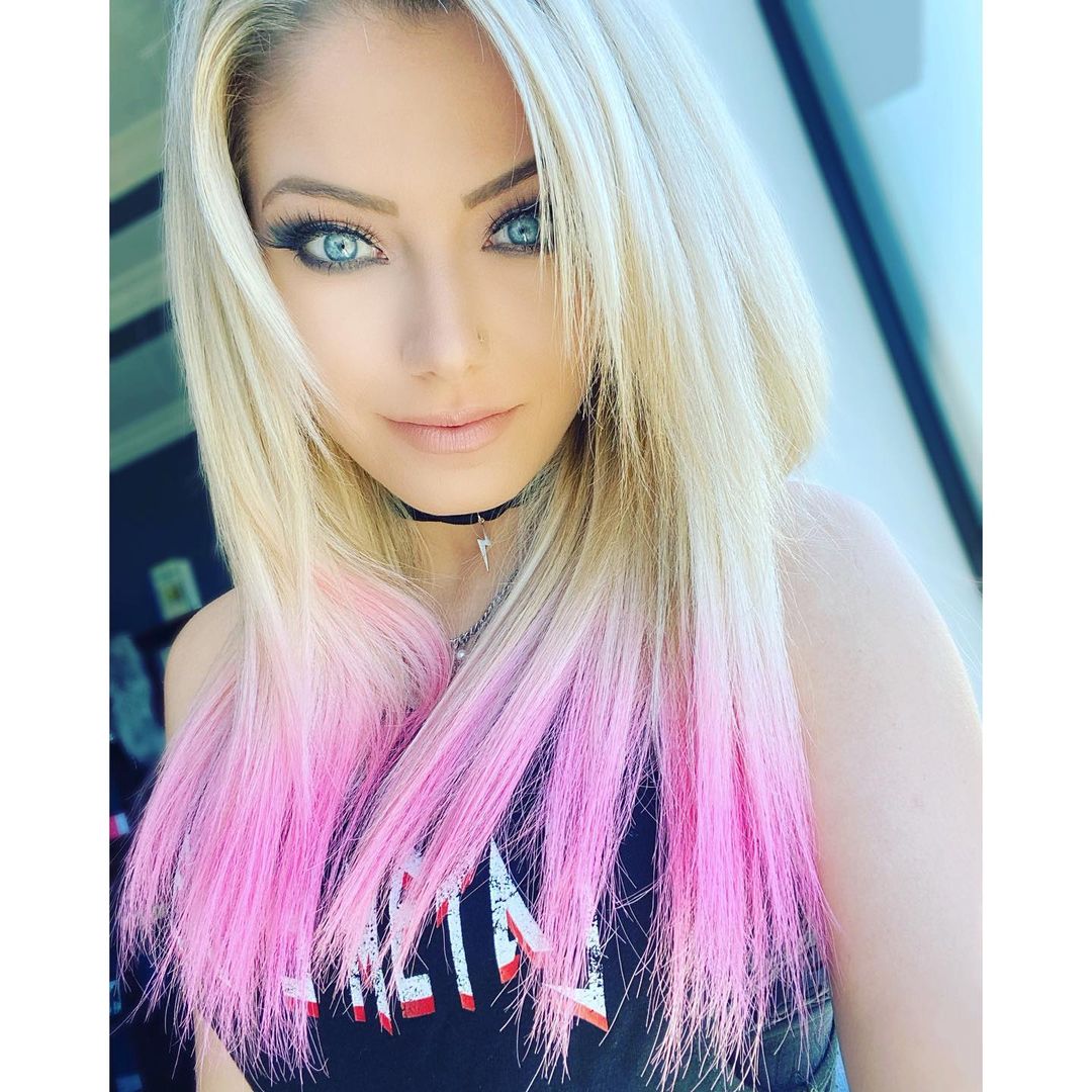 Sugar and Spice! Alexa Bliss is the Perfect Cute But Hot Goth Girl | In ...