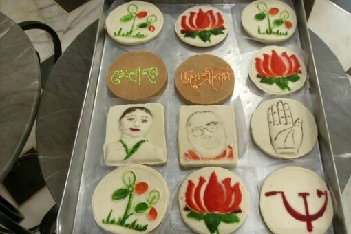 Kolkata sweet-shop prepares poll-themed sweets.
(Credit: ANI)