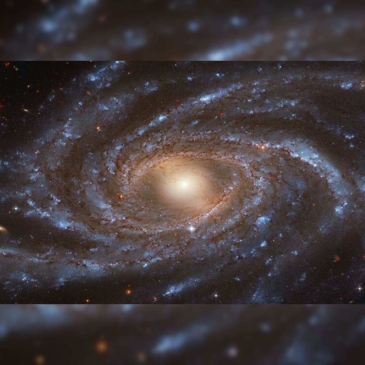 NASA's Hubble Telescope Captures Milky way-like Stunning Blue Galaxy Two Lakh Light