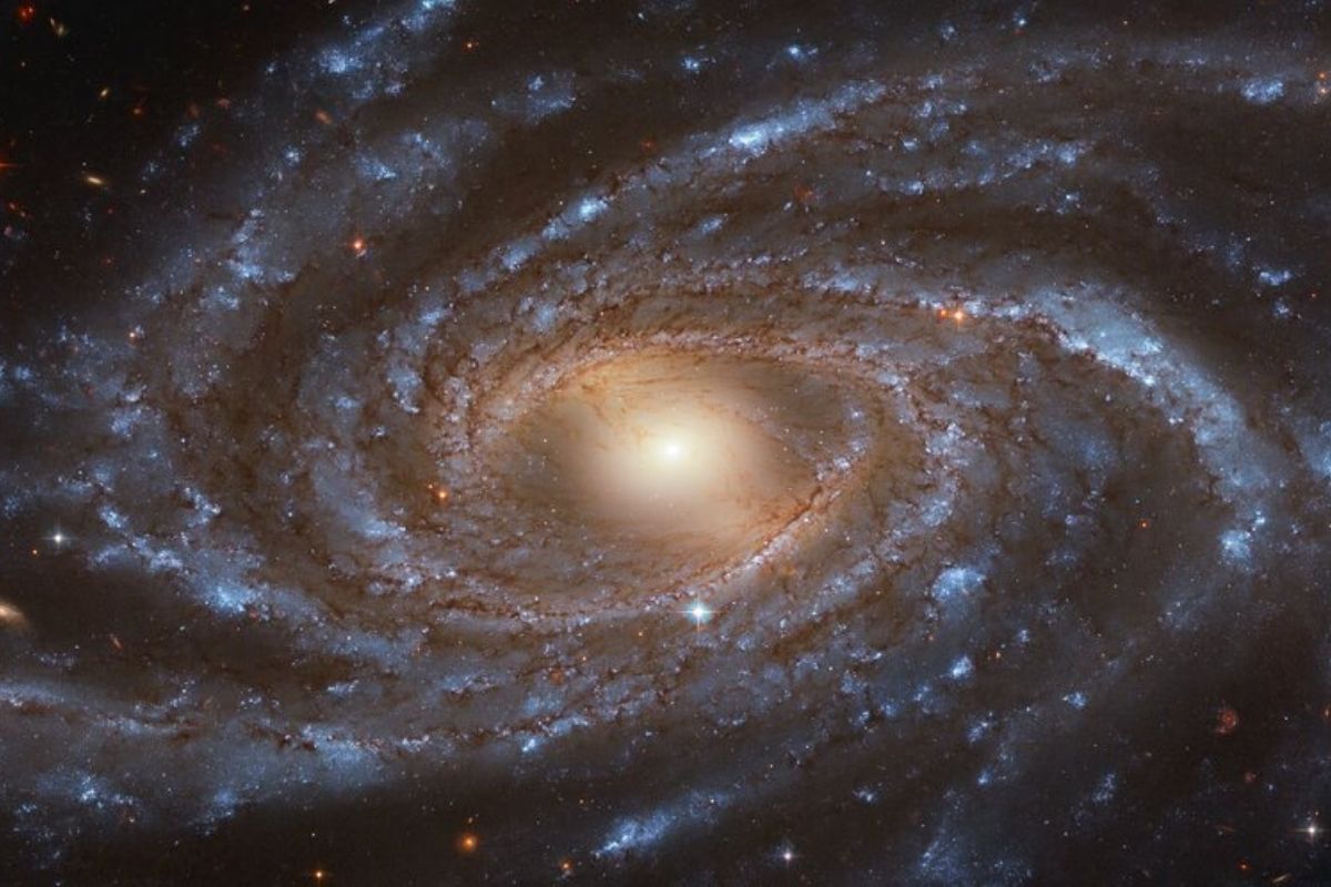 NASA s Hubble Telescope Captures Milky Way like Stunning Blue Galaxy NASA s Hubble Telescope Captures Milky Way like Stunning Blue Galaxy