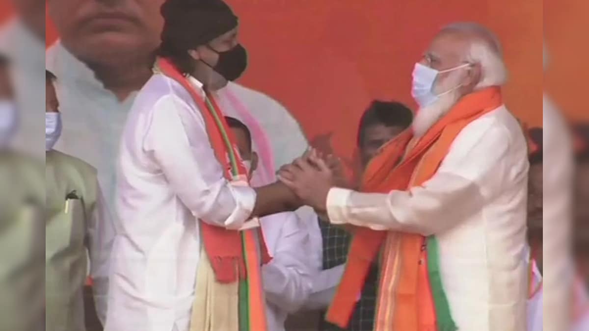 Mithun joins BJP, PM calls him 'Banglar Chhele