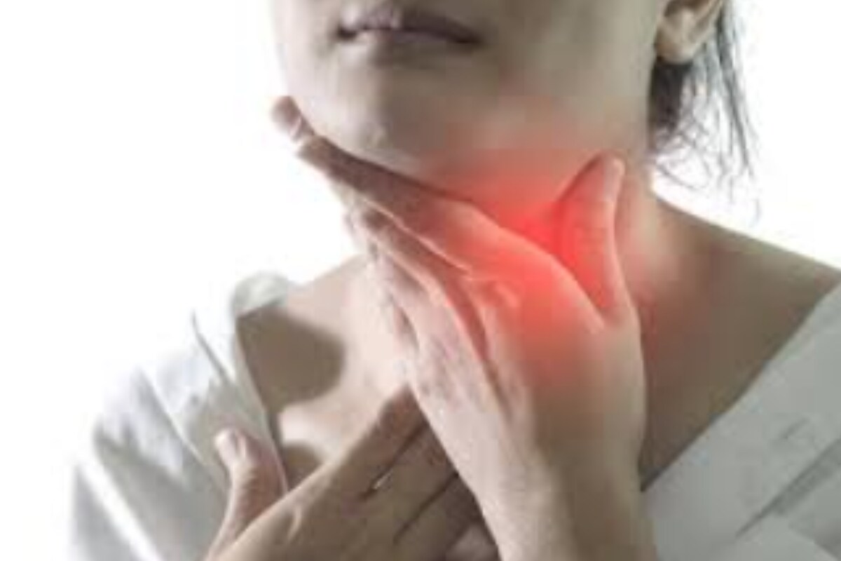 Food And Drinks You Should Avoid While Suffering From Sore Throat