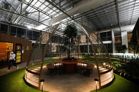 Singapore Postpones Travel Bubble With Hong Kong Due to 'Evolving Covid-19 Situation'