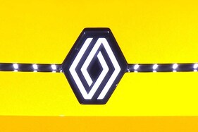 Upcoming Renault and Dacia Models to Have Top Speed Limit of 180 Kmph Starting 2022