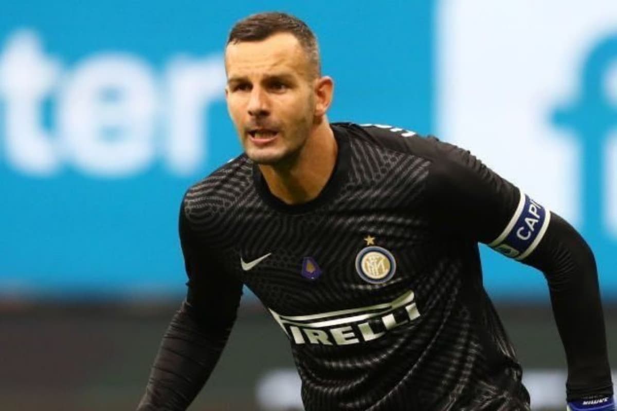 Samir Handanovic Second Inter Milan Player This Week to Test Positive for Covid-19
