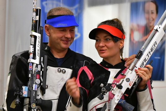 Peter and Roxana Sidi (Photo Credit: Twitter)