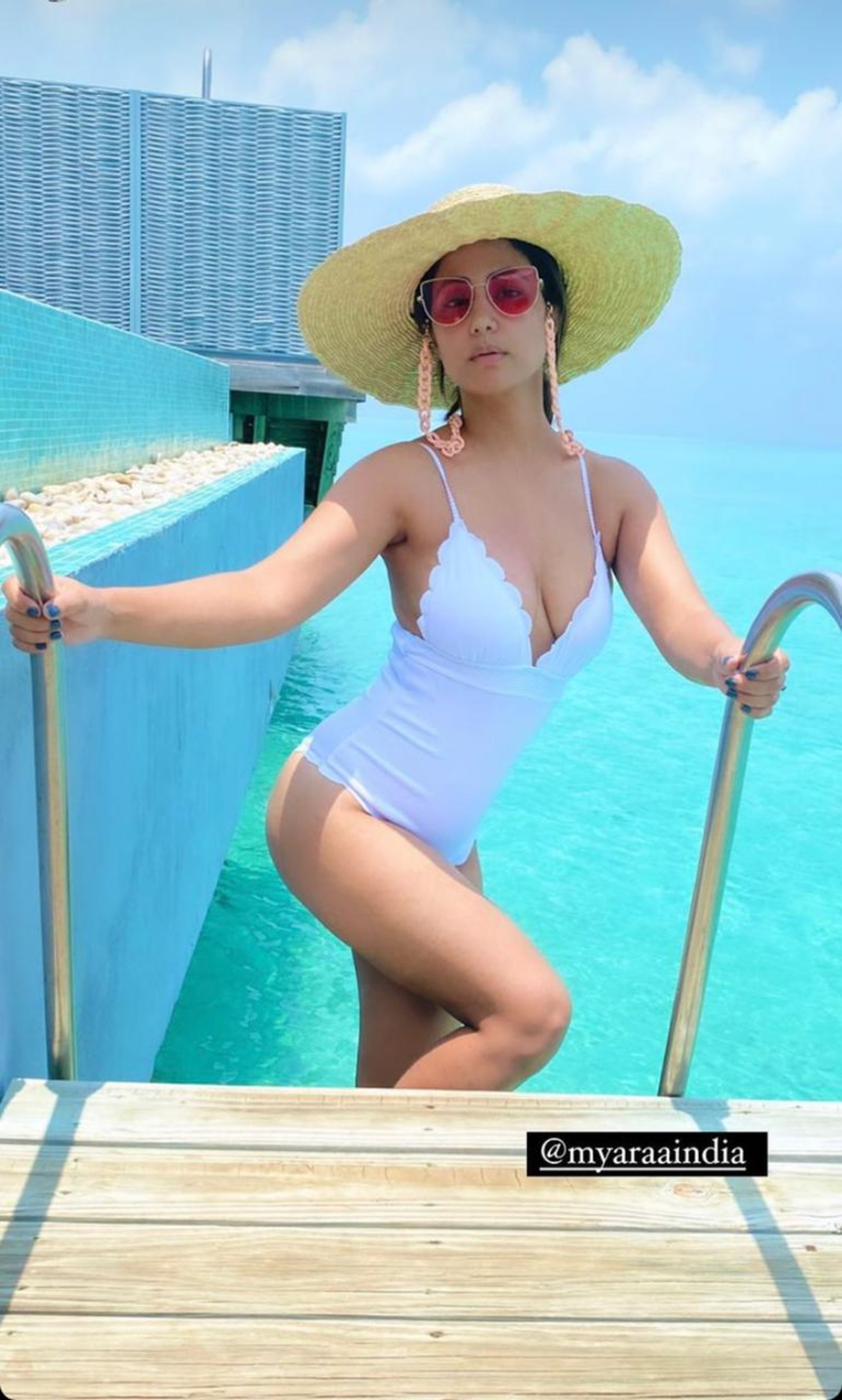  The diva has posted a series of pictures posing in the sexiest bikini during her vacay at Maldives. (Image: Instagram)