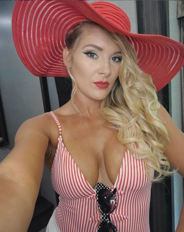 596px x 750px - Happy Birthday Lacey Evans! Here are Some Eye-catching Photos of 'The Lady  of WWE' - News18