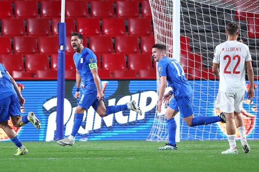 Greece hold Spain to  a 1-1 draw (Photo Credit: Twitter)