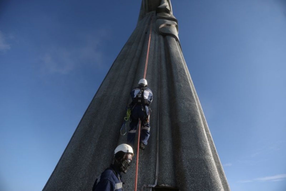 Brazil S Iconic Christ The Redeemer Statue Is Restored Ahead Of Its 90th Year See Photos Brazil S Iconic Christ The Redeemer Statue Is Restored Ahead Of Its 90th Year See Photos