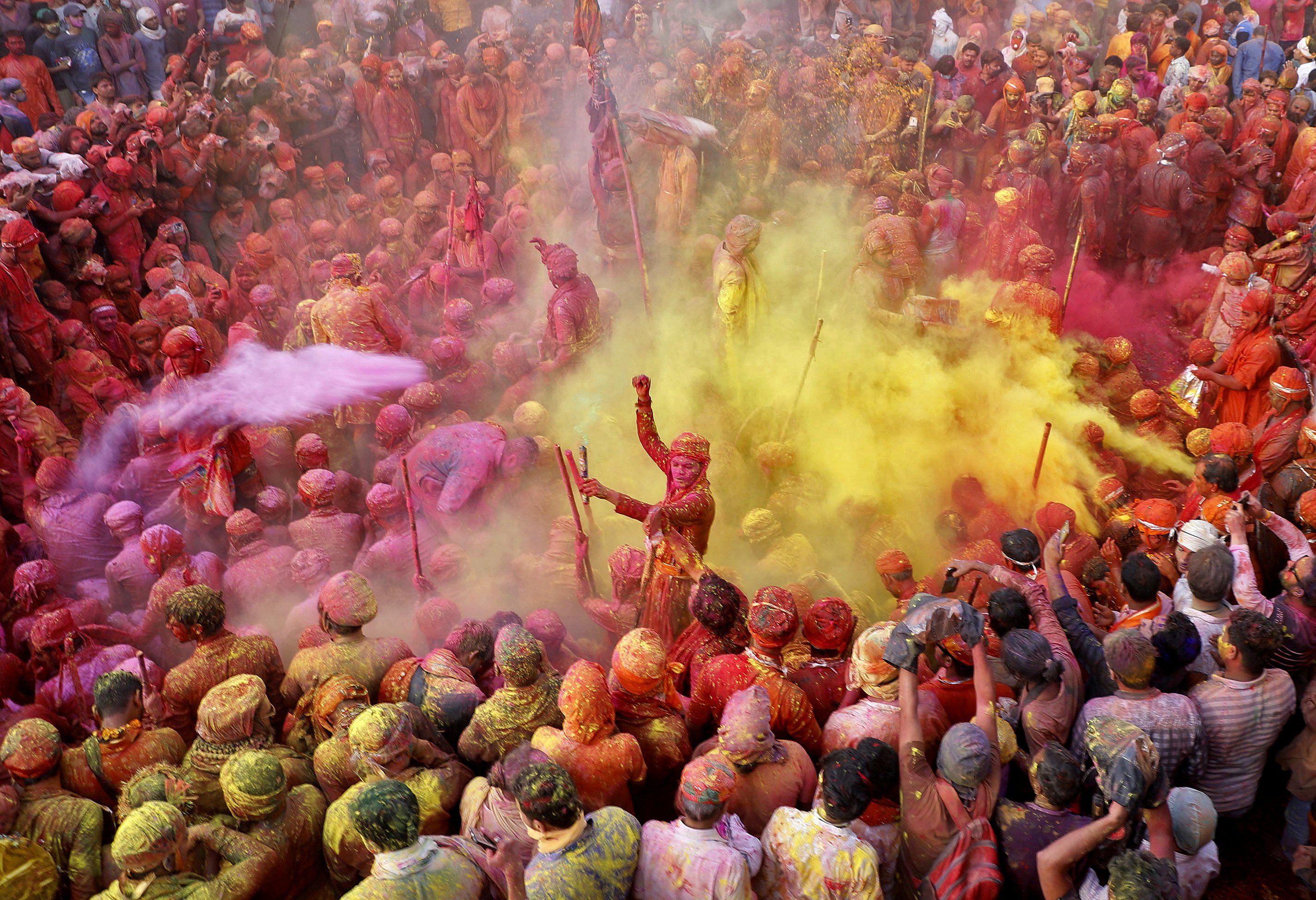Какой день в индии. Праздник красок Холи в Индии. Праздник весны Холи Holi Индия. Холи — Индуистский фестиваль весны.