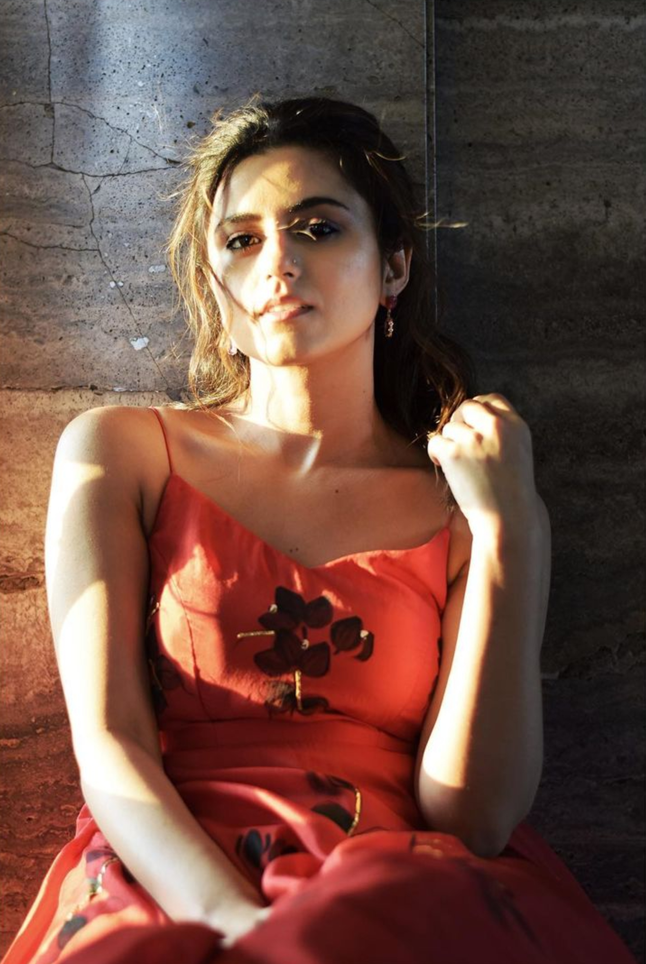 Ridhi Dogra Soaks Up The Sun In Outdoor Photoshoot See Diva Slaying