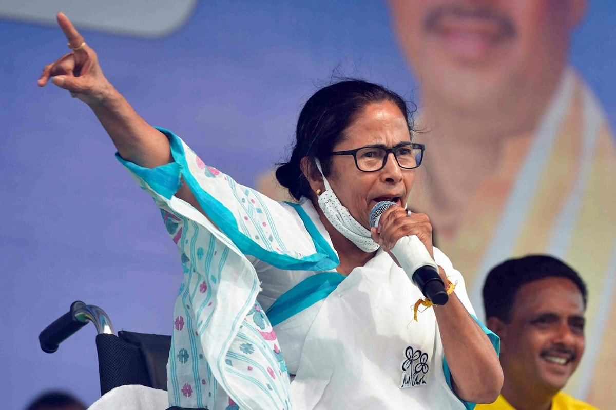 Eci Removes Officer Posted In Mamata Banerjee S Security Over Lapses During Nandigram Incident