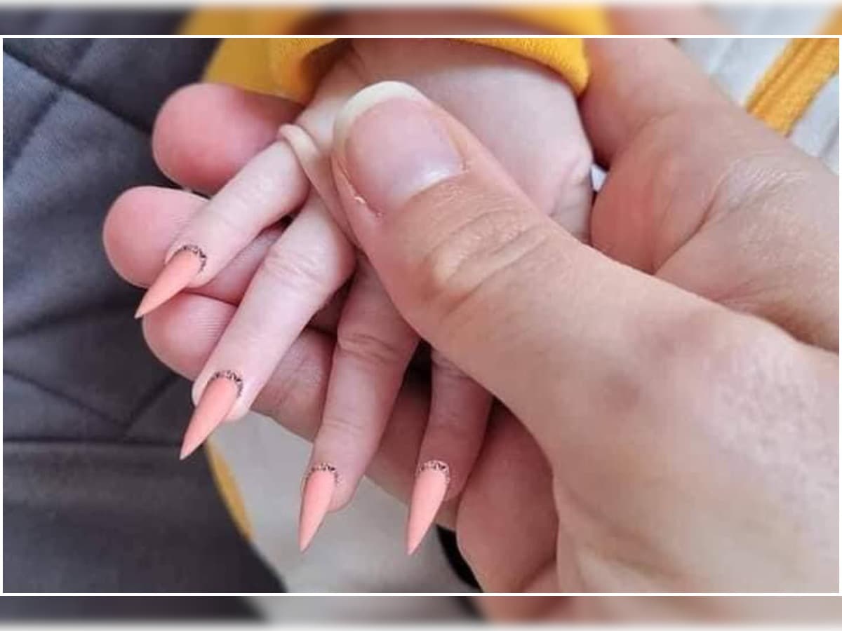 Viral Photo Of Baby With Fake Nails Causes Outrage Netizens Slam Mom For Giving Child Claws