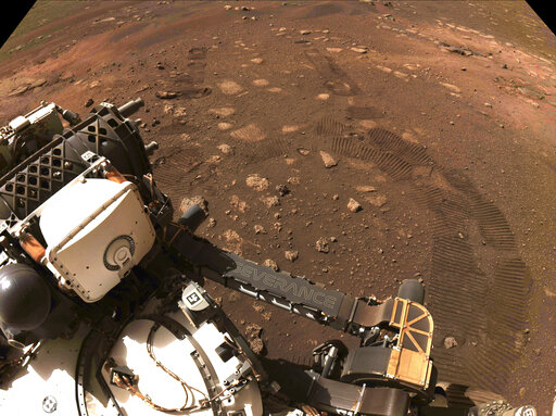 NASA's New Mars Rover Hits Dusty Red Road, 1st Trip 21 Feet - News18