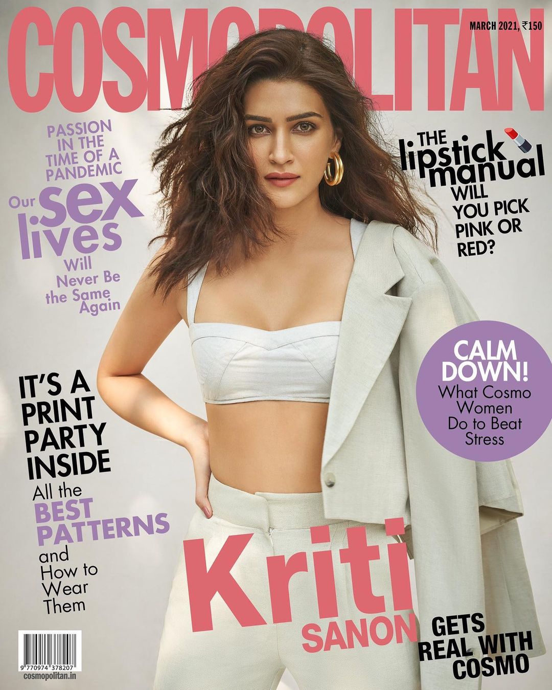Kriti Sanon Raises Temperatures With Her Sexy Photoshoots, See Her Slaying  It In Style