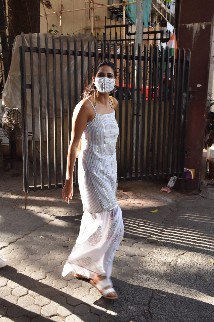 Aahana Kumra snapped in the city. (Image: Viral Bhayani) Aahana Kumra snapped in the city. (Image: Viral Bhayani)