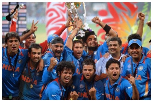 A Walk Along Marine Drive After the Win – 2011 World Cup Win Through the Eyes of the Selectors