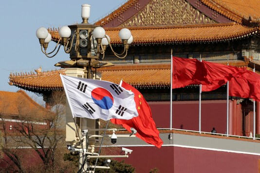South Korea and China's flags flutter next to Tiananmen Gate during the visit of South Korean President Moon Jae-In in Beijing, China December 15, 2017. (Reuters)
