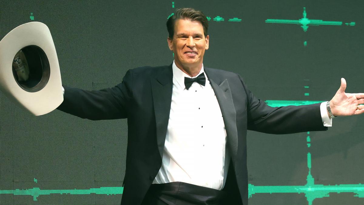 WWE Hall of Fame Class of 2020 Inductees and Legacy Inductees In Pics