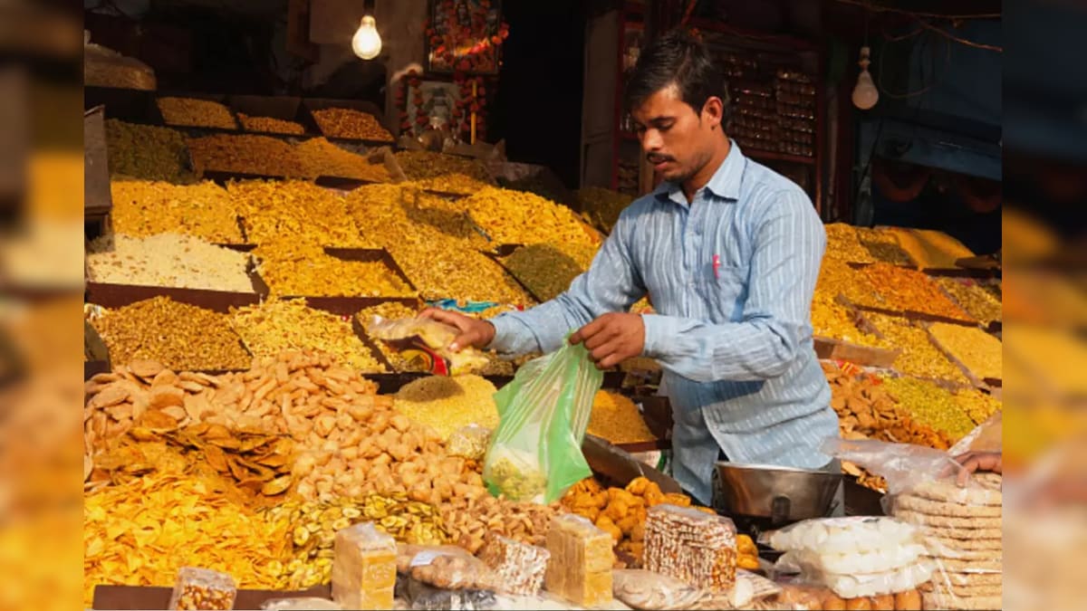 Odisha Announces Financial Assistance for Roadside Vendors