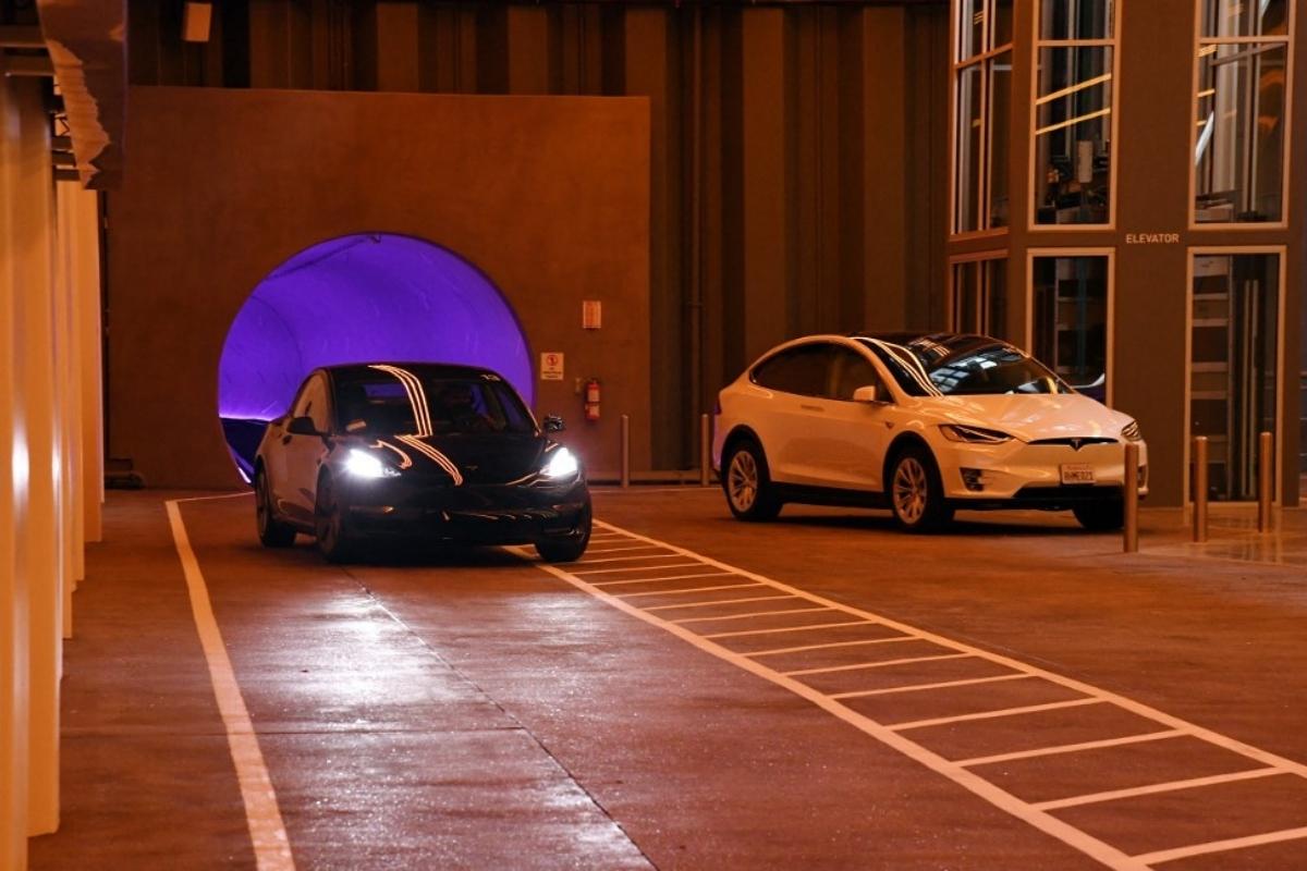 Elon Musk's Las Vegas Tesla Tunnel is Straight Out of an Amusement Park