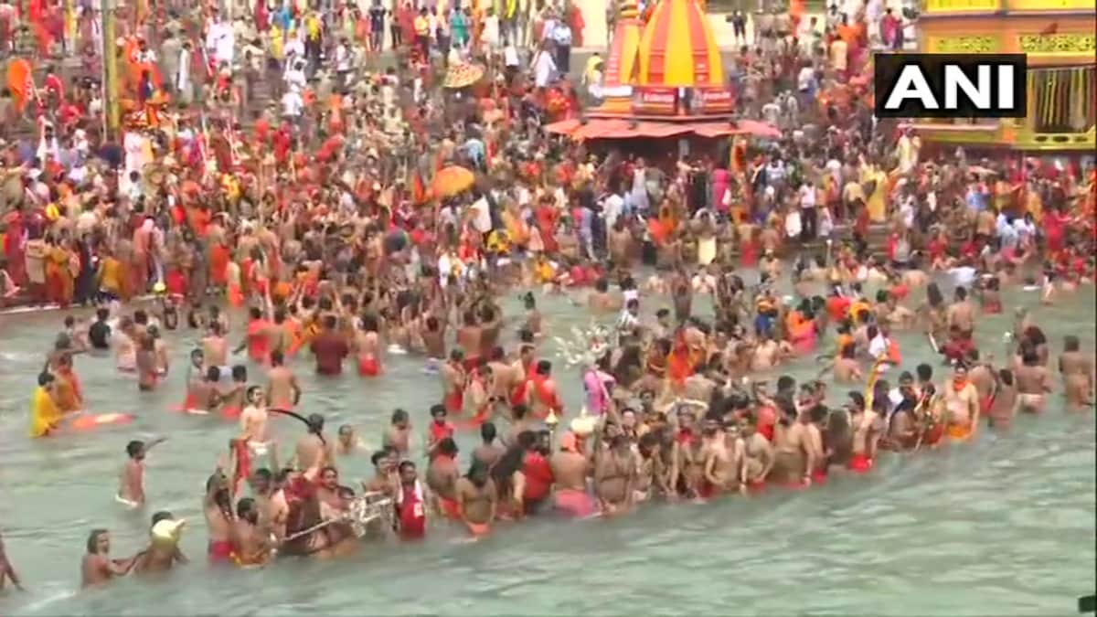 Kumbh Mela: Thousands Take Dip in Ganga on Shahi Snan Amid Rising Covid-19 Cases