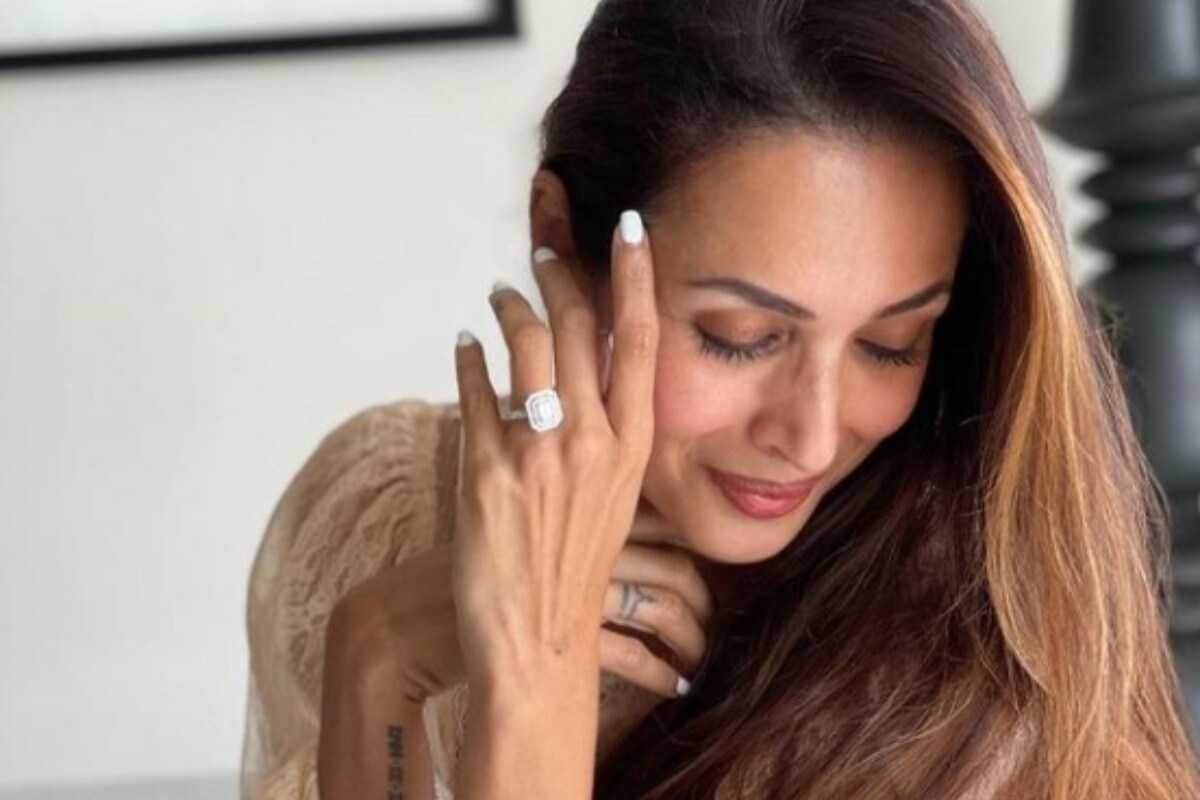 Sonam Kapoor's Billionaire Husband Anand Ahuja Gave Her A Whopping Rs 90  Lakhs Engagement Ring!
