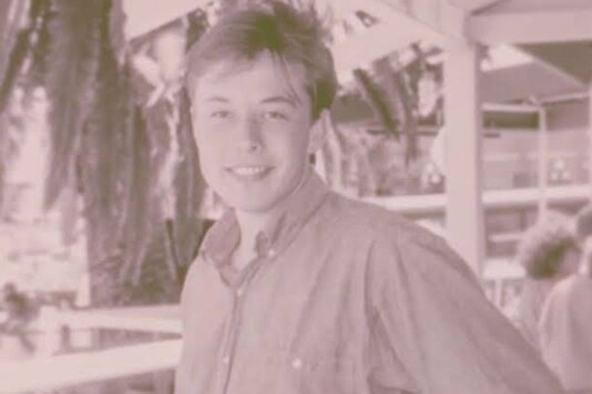 An old picture of Elon Musk.
(Credit: Twitter)