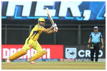 On This Day: MS Dhoni Blasts 70 off 34 Balls as CSK Defeat RCB by Five Wickets in IPL 2018