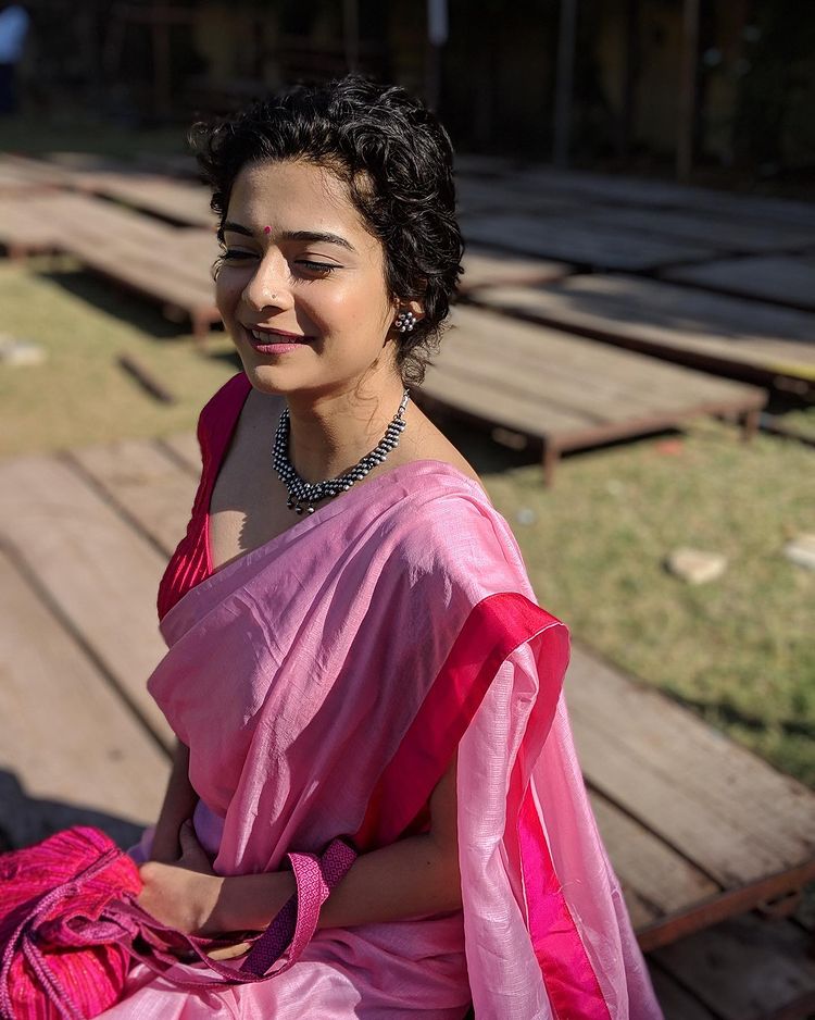 Mithila Palkar's love affair with saris | Times of India