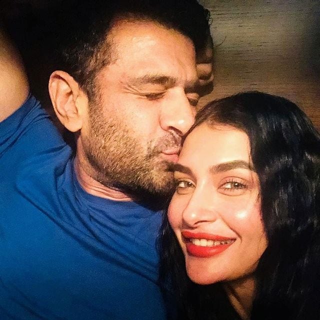  Eijaz Khan plants a kiss on his girlfriend. (Image: Instagram)