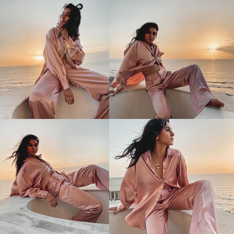  Shibani Dandekar and her different moods while basking against the setting sun. (Image: Instagram)