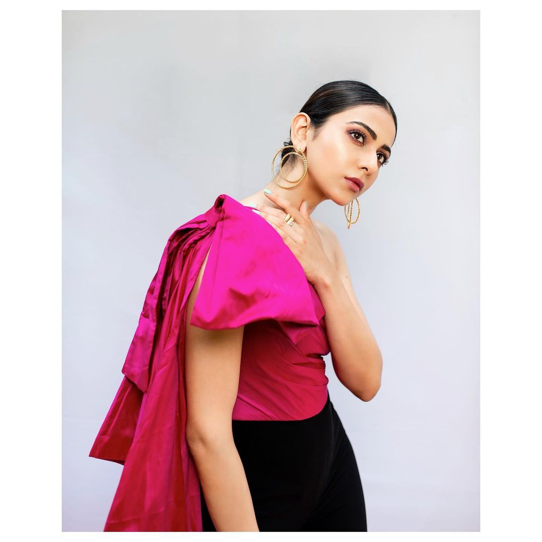 Rakul Preet Singh looks super chic in the outfit. Here's a roundup of some of her best looks in the recent past. (Image: Instagram)
