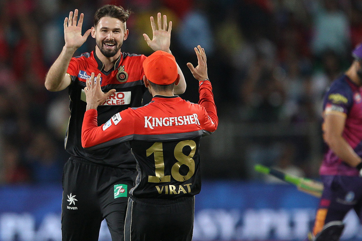 IPL 2021: RCB's Australia Players Kane Richardson & Adam Zampa to Return Home as Covid-19 Cases Surge