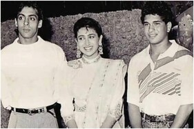 Karisma Kapoor Wishes Sachin Tendulkar on Birthday with Photo from Mahurat of Andaz Apna Apna