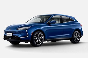 Smartphone Maker Huawei Unveils SERES SF5 Hybrid SUV, Gets Level 2 Autonomous Driving