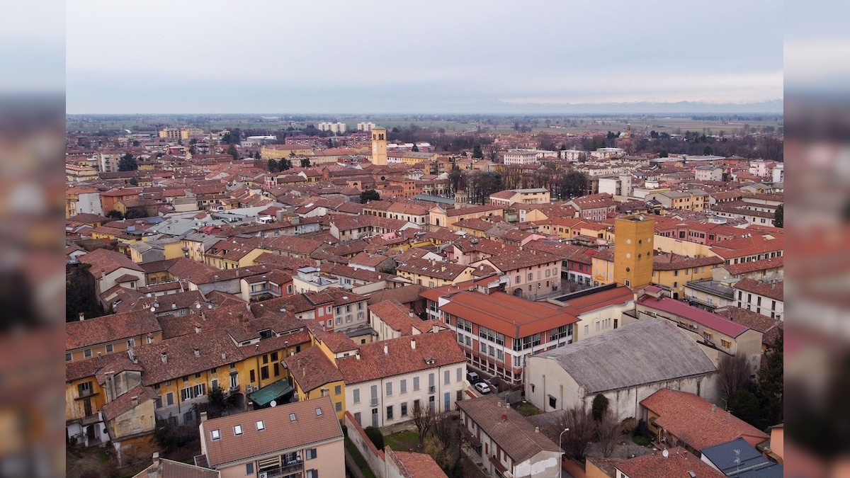 Italian Town With Over 900 Abandoned Houses is Selling Houses for 1 Euro