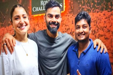 Anushka Sharma, Virat Kohli are all smiles as they pose during