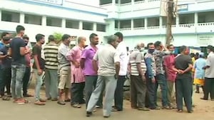 News18 Daybreak | As Bengal Goes to Polls, All Eyes on Birbhum and This TMC Strongman; Experts Warn of Third Wave in Maharashtra