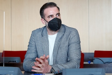 Ex-footballer Christoph Metzelder Admits to Sharing Child Porn at ...